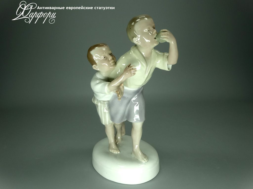 Купить фарфоровые статуэтки Behschezer (Plaue), Одно на двоих, Германия